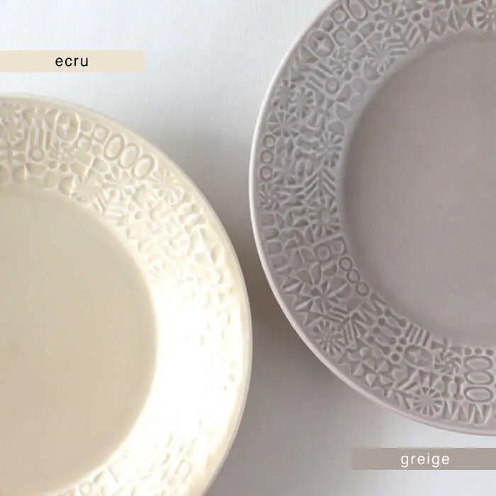 【波佐見焼】PATTERNED PLATE ペア 2色セット ecru ＋ greige 【BIRDS’ WORDS】[CF067]