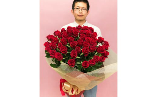 《記念日に届くお花シリーズ》赤バラの花束 50本「いつまでもつづく、恒久の愛」【記念日に届くお花 50本 世界らん展 フラワードリームジャパンカップ 国内主要コンテスト受賞 贈り物 メッセージフラワー 神奈川県 小田原市 】