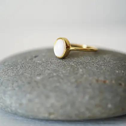 池蝶貝（イケチョウガイ）オーバルリング【13号】 アクセサリー 指輪 ファッション小物 雑貨 