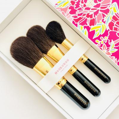 ふるさと納税 熊野町 熊野化粧筆　宙プレミアム3本セット　熊野筆ほうこどう |  | 01