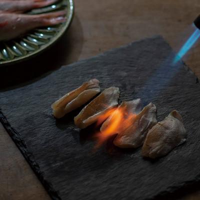 ふるさと納税 小浜市 炙り仕立てのどぐろ昆布締めと子供の小鯛のみで作る小鯛笹漬け『匠』の詰め合せ・孫兵衛の女将の推奨の逸品 |  | 02