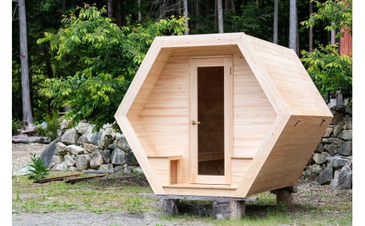 岐阜県産ひのきの六角形 サウナ向け プライベートルーム (465)