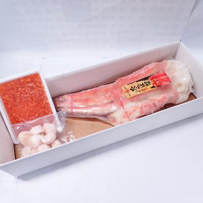 ふるさと納税 根室市 ボイルたらばがに脚約1.8〜2kg×1肩、ほたて200g、いくら(鮭卵)200g D-28058 |  | 02