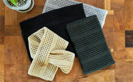 差し込み ショートマフラー ストライプ柄 ( ホワイト ) ウール ＆ アルパカ コード刺繍 レディース 日本製 | おしゃれ シンプル マフラー プレゼントギフト 母の日 新潟県 五泉市 有限会社田