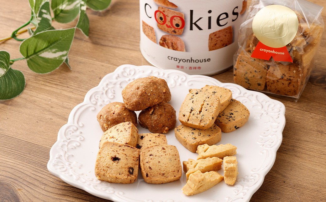 【クレヨンハウス吉祥寺店】オリジナル「ケーキおばさん」のクッキー缶セット