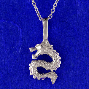 純プラチナ ネックレス レディース 龍 ドラゴン ペンダントトップ 竜 プラチナ pt999 石なし シンプル ジュエリー 人気 普段 使い 250515201pt999 SWAA325