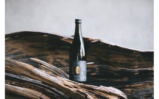 
                  信州松本  日本酒　純米大吟醸 山瑞 720ml×1本 ｜ ふるさと納税 純米大吟醸 酒 日本酒 飲料 ドリンク 地酒 お酒 贈り物 プレゼント 贈答品 記念日 長野県 松本市
                