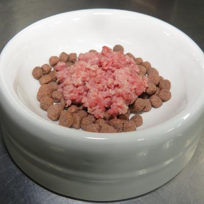 ふるさと納税 猪名川町 【冷凍】牛たん皮ミンチ ペット用　計3kg(1kg×3パック) |  | 02