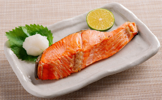 朝食セット 天然紅鮭切り身 5切と網走湖のしじみ貝 1kg ABE116