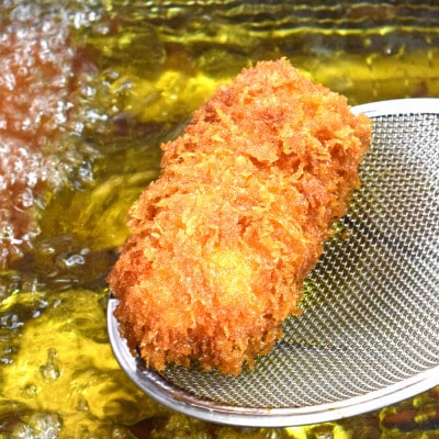 【発送月固定定期便】お魚やさんが作る!!かにクリームコロッケ 大12個セット(岡垣町)全4回【配送不可地域：離島】【4002958】