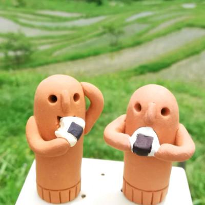ふるさと納税 小美玉市 おにぎり食べてます　はにわ　【はにわ堂】　81-B |  | 02