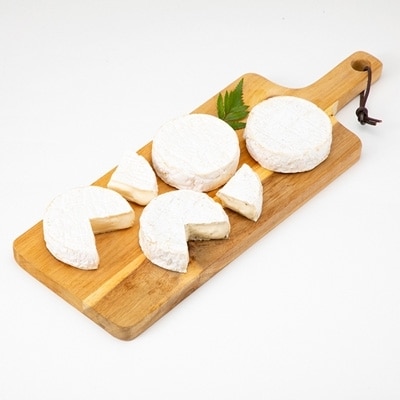 2022年10月発送開始『定期便』角谷 カマンベールチーズセット【125g×4個】全3回【配送不可地域：離島】