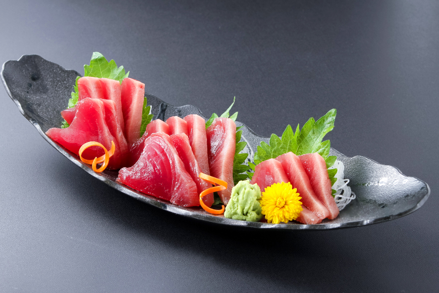 亀洋丸のお刺身用戻りかつおとかつおタタキのセット（各1筋） [阿部長商店 宮城県 気仙沼市 20565601] カツオ かつお 鰹 たたき かつおたたき 刺身 生食 鮮魚 おさしみ お刺身 冷凍 小分