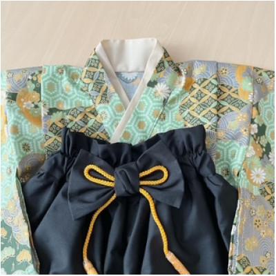 ふるさと納税 みよし市 60‐70size　ベビー袴とかぶれる布兜のセット(雲取り文様×黒色の袴) |  | 01