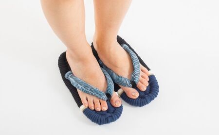 布ぞうり MERI 北斎 神奈川沖浪裏　布草履 室内履き 健康 洗える 墨田区 M：24cm