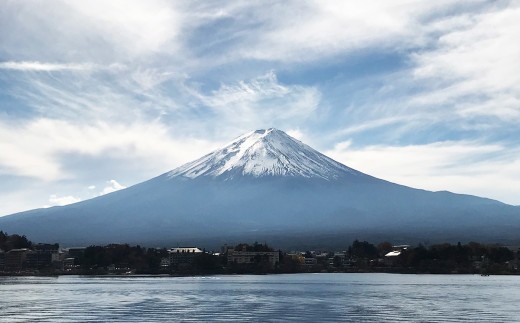 富士山ソファーのイメージモデルの仕事を快く受けてくれた富士さん