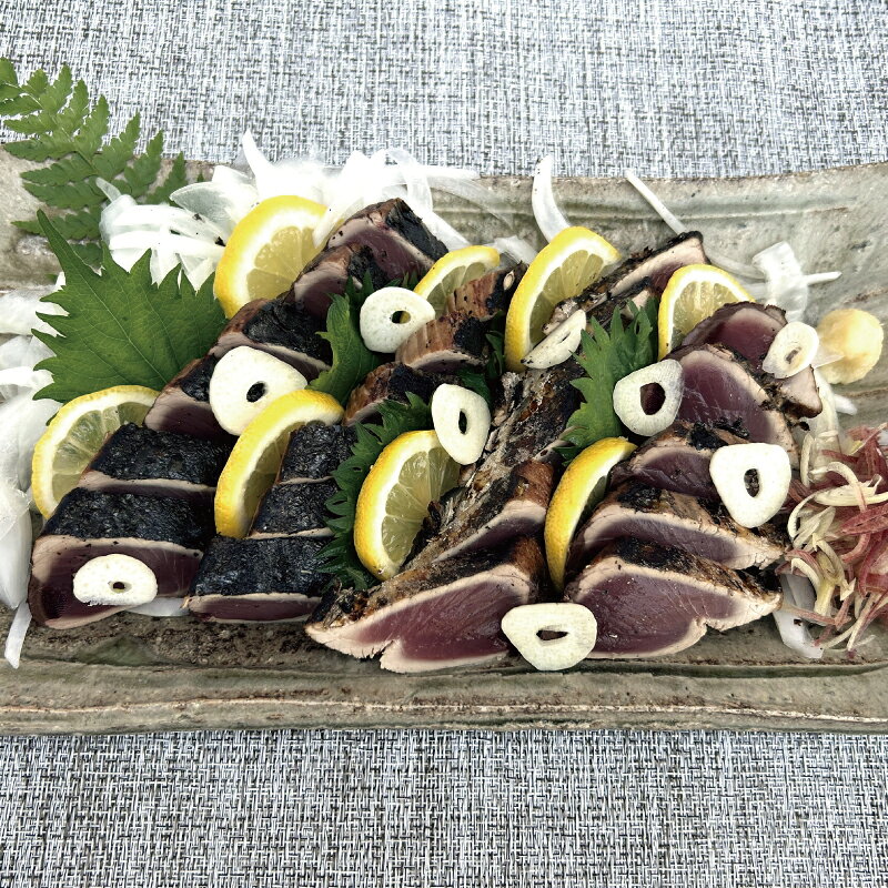 【ふるさと納税】 ＼鮮度抜群／ 太地町産 かつおのタタキ 約600g 【柵でお届け】【冷蔵便】 鰹 カツオ 鰹のタタキ カツオのたたき 国産 太地町