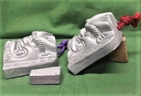 伝統工芸士の鬼師が作る守護鬼瓦シリーズ・開運守護　鬼面笑にらみ二体セットH064-026