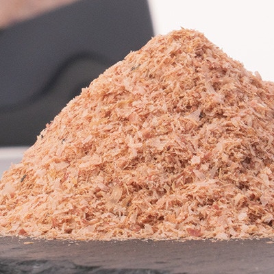 鰹節粉末 荒本節【花雪】100g×1袋 無添加かつおぶし だしが効くシリーズ V4‐493【配送不可地域：離島】【1771894】