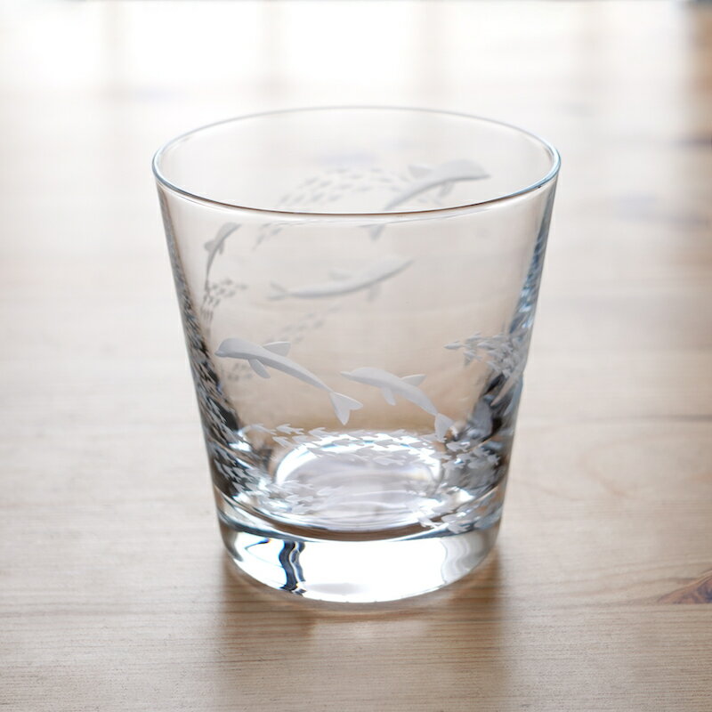 【ふるさと納税】浅草切子 aquatic「Dolphin Fish Spiral オールド」2個セット 化粧箱入り 切子 切子ガラス ガラス工芸 ロックグラス ペア グラス ガラス コップ イルカ 手作り ぐい呑み 家飲み 酒器 ハンドメイド 手作り ギフト 贈答 プレゼント