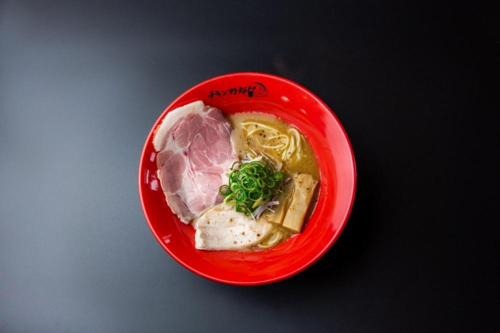 
            ラーメン こってり野郎 10食 セット 看板メニュー 麺 麺類 らーめん 鶏白湯スープ 鶏白湯 自家製麺 スープ 麺 煮豚 メンマ ラーメンセット 鶏白湯ラーメン 鶏パイタンラーメン 鶏パイタン 滋賀 彦根
          