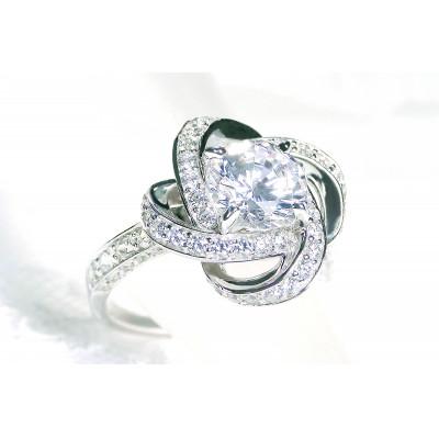 ふるさと納税 昭和町 【鑑定書付】Pt950センター 大粒【H-SI2-Good】ダイヤモンド リング【2.4ct】10号 |  | 01
