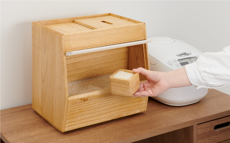Kirisai 桐のこめ櫃10kg