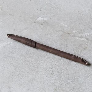 Teha’amana Pen Smoke テハマナ ペン スモーク ブラック  革 皮 雑貨 おしゃれ レザー 本革 こだわりの逸品 地域特産品 ギフト 自分用 人気 おすすめ