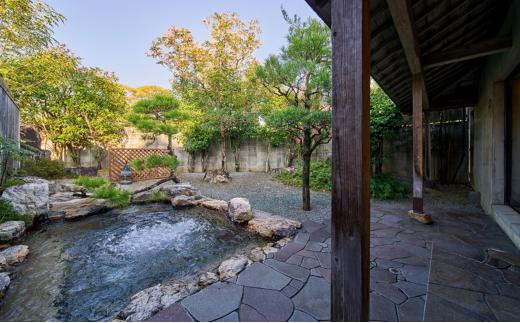 四季を楽しむ露天風呂