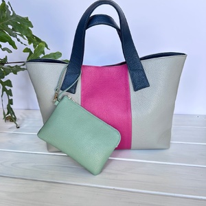 ストラップ付きポーチ