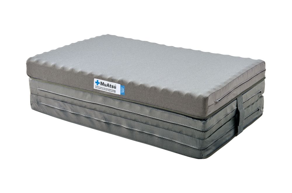 ムアツ マットレス スタンダード ダブル 三つ折り 折りたたみ マットレス 約 10cm 敷布団 敷き布団 寝具 レギュラー シーツ 専用シーツ付 綿 ブルー 昭和西川 体圧分散 通気性 寝返りサポー