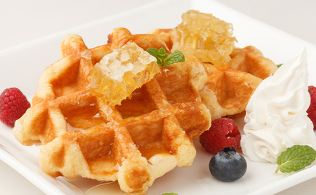 はちみつ 訳あり 巣蜜（約100g前後） 天然 国産 天然はちみつ 天然蜂蜜 天然ハチミツ 国産はちみつ 国産蜂蜜 国産ハチミツ 巣みつ 蜂蜜 ハチミツ 純蜂蜜 純ハチミツ フルーティー ハニー 限定