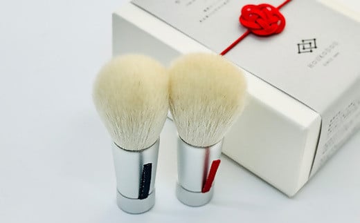 
            熊野化粧筆 やわらか洗顔ブラシペアセット【洗顔ブラシ 洗顔料 泡 濃密泡 敏感肌 美肌 熊野筆 伝統工芸 職人技 高級 手作り セット ギフト 贈り物】
          