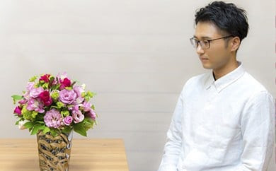 【お花の定期便】「季節毎」に届く、旬のアレンジメント Sサイズ（4回お届け）【「季節毎」に届く、旬のアレンジメント 世界らん展 フラワードリームジャパンカップ 国内主要コンテスト受賞 贈り物 神奈川県 小田原市 】 142069_BN044