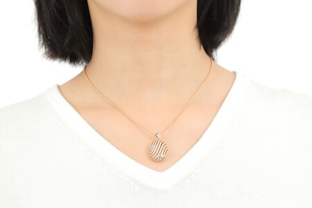 【一点もの】ダイヤモンド（0.84ct）K18PG/WGペンダント　R56　K05087-H