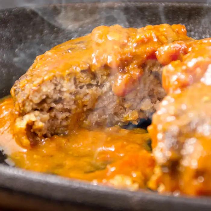 【おうちごはんシリーズ 温めるだけの惣菜セット】レトルトカレー・ハンバーグ・チキン希少なお肉 くまもとあか牛を使用した贅沢ハンバーグ4個 高原野菜の甘みたっぷりチキンカレー 熊本ブランド和牛 赤牛 あ