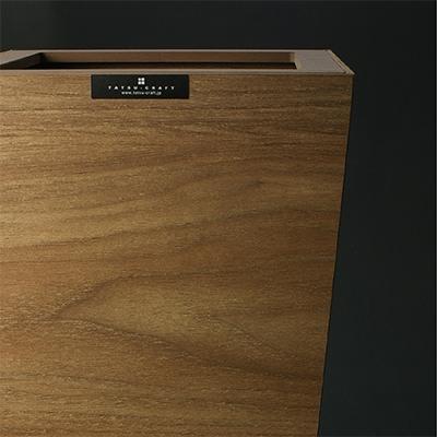 ふるさと納税 海南市 和歌山県海南市 バスク ダストボックス スクエア 7L ブラック ソファの横に置きたい木目調ゴミ箱。 |  | 01