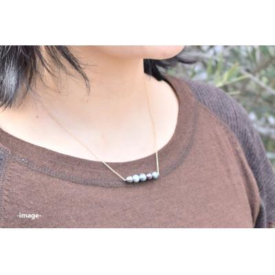 ふるさと納税 神戸市 神戸加工のあこや黒染め真珠5個ネックレス全長42cm |  | 02