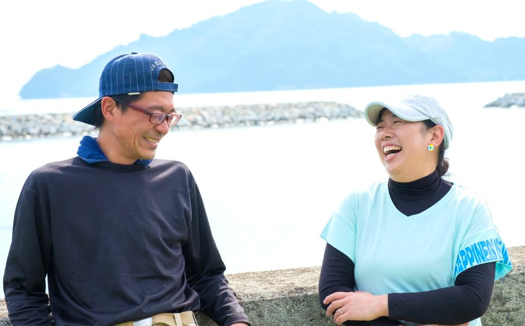「香り高く、さわやかな酸味をお楽しみください。（岩﨑農園　岩﨑太郎さん・亜紀さん）」