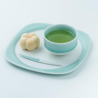 ふるさと納税 伊万里市 【伊万里焼】鍋島青磁菓子盆と煎茶碗、菓子切セット