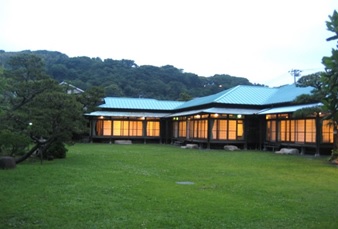 逗子海岸まで3分！KKR逗子松汀園ご利用券　A