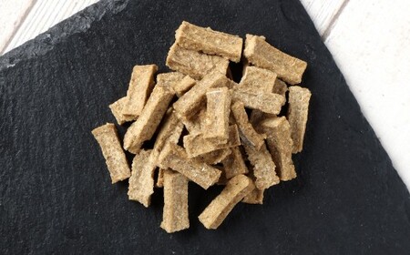 【骨までホロっと】生ほっけすてぃっく 約75g 15g×5袋 ペット 愛犬 犬 いぬ 愛犬 わんちゃん ワンちゃん 魚 お魚 さかな えさ 餌 チップ ほっけ ホッケ カルシウム ヘルシー おやつ 北