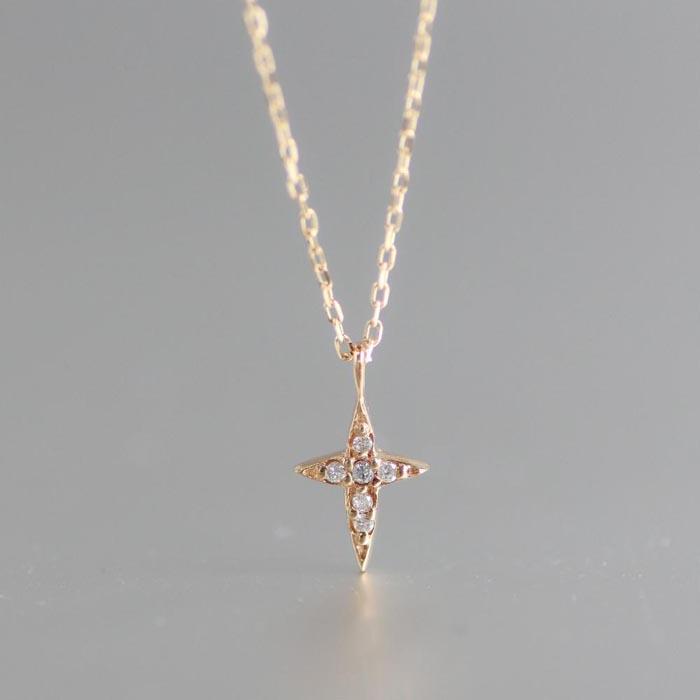 【ふるさと納税】【K10イエローゴールドネックレス】存在感バツグン ダイヤモンド0.033ctの十字星 長さ40cm　KN01008 / 金 ゴールド ダイヤ ジュエリー アクセサリー ギフト プレゼント レディース シンプル 定番