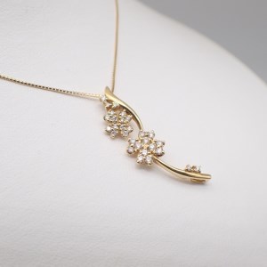ジュエリー産地甲府 K18イエローゴールド２WAY花モチーフダイヤモンドネックレス　0.5ct　91818