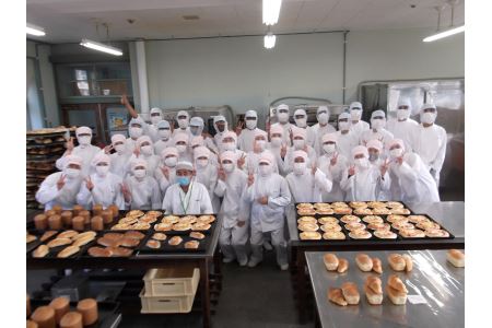 パン 無添加 老舗 6個セット ブレッド おまかせ ランダム 詰め合わせ ブランド認定 学校給食 朝食 朝ごはん 季節 おすすめ はだか麦 国産小麦 国産素材 おやつ こだわり 食物繊維豊富 安心 安