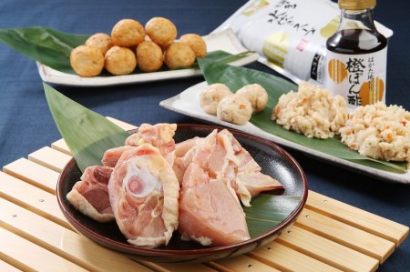 福岡ブランド「はかた地どり」 水炊きセット（2～3人前）_はかた地どり 水炊き セット 2 ～ 3人前 スープ ぶつ切り つみれ 肉だんご 橙ぽん酢 簡単 簡単調理 福岡ブランド 本場 歯切れが良い 