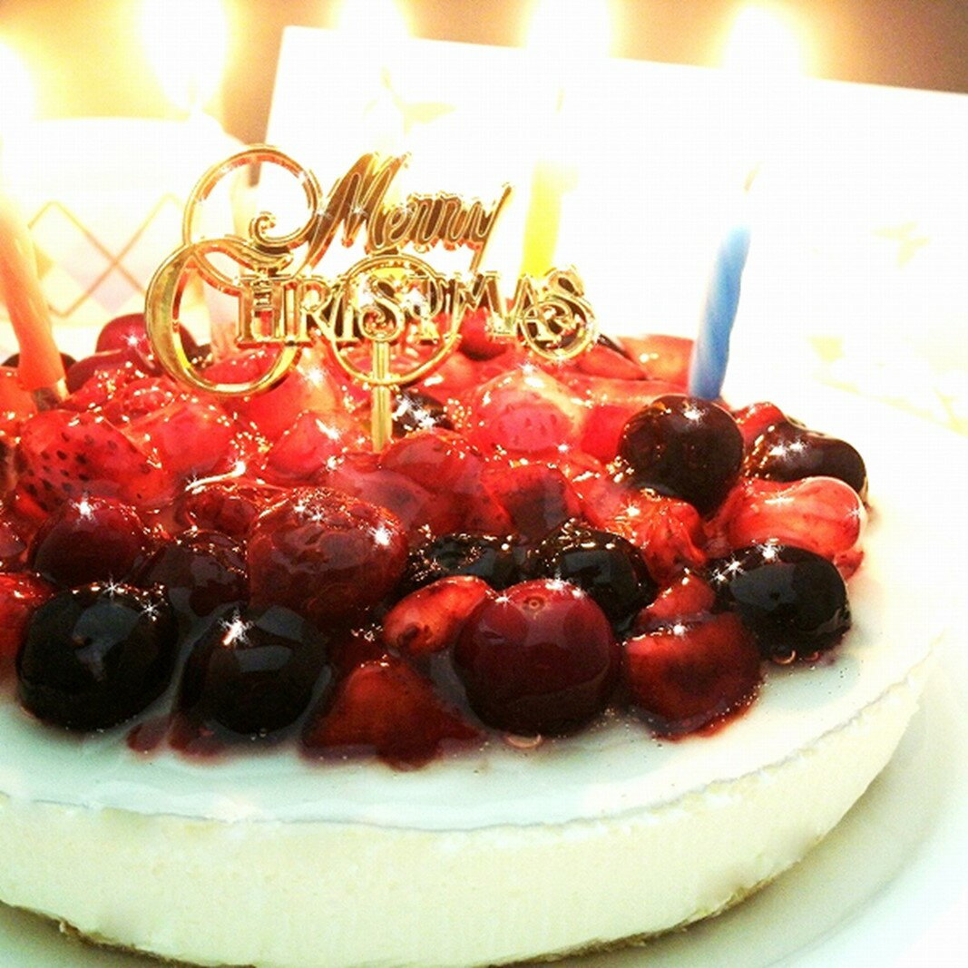 【ふるさと納税】【エニシダ】誕生日ケーキ 4種のベリーチーズケーキ(キャンドル・誕生日プレート付) レアチーズケーキ チーズケーキ ケーキ 誕生日ケーキ 濃厚 フルーツ ベリー 冷凍 誕生日15cm 5号 バースデー パーティー 東京 新宿 0007-002-S05