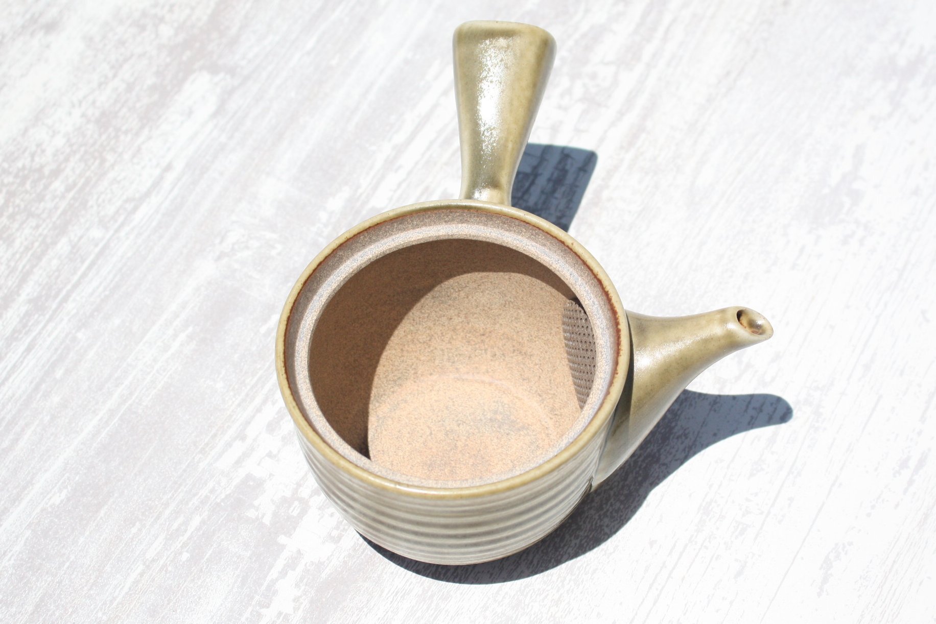 常滑焼　盛正窯　伊羅保急須　セラメッシュ（陶製茶こし）| 常滑焼 急須 シンプルデザイン おしゃれ 焼き物 特産品 贈り物 プレゼント とこ販 茶器 和食器 陶器 陶磁器 ティーポット キッチン用品 