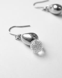 HARIO ピアス シズク HANS-SZ-P-TI｜耐熱 ガラス アクセサリー ハリオ 職人 繊細 フォーマル カジュアル きれいめ おしゃれ 20代 30代 40代 贈答 プレゼント ギフト 贈り