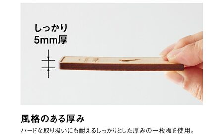 ゴルフ ネームプレート 木製 両面デザイン 本革ストラップベルト 刻印 名入れ （#２：クラシックパター）【四国加工】